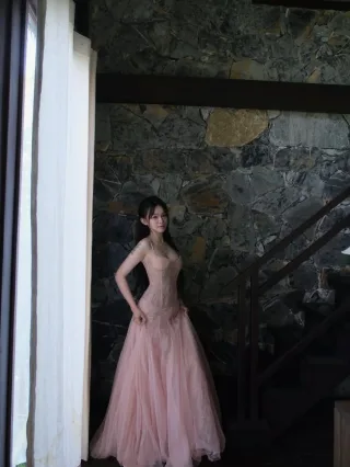 Photo 2 of Váy dạ hội voan hồng pastel Ononmade