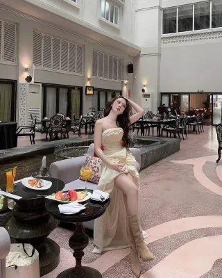 Photo 4 of Đầm tiệc voan kem Must Have