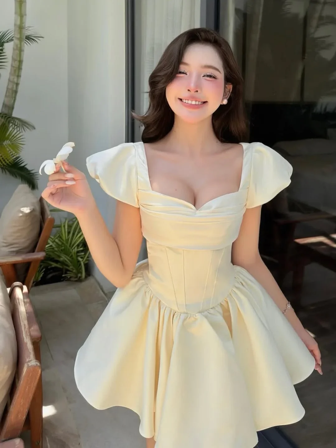 Photo 6 of Đầm satin kem tay phồng Darling.ism