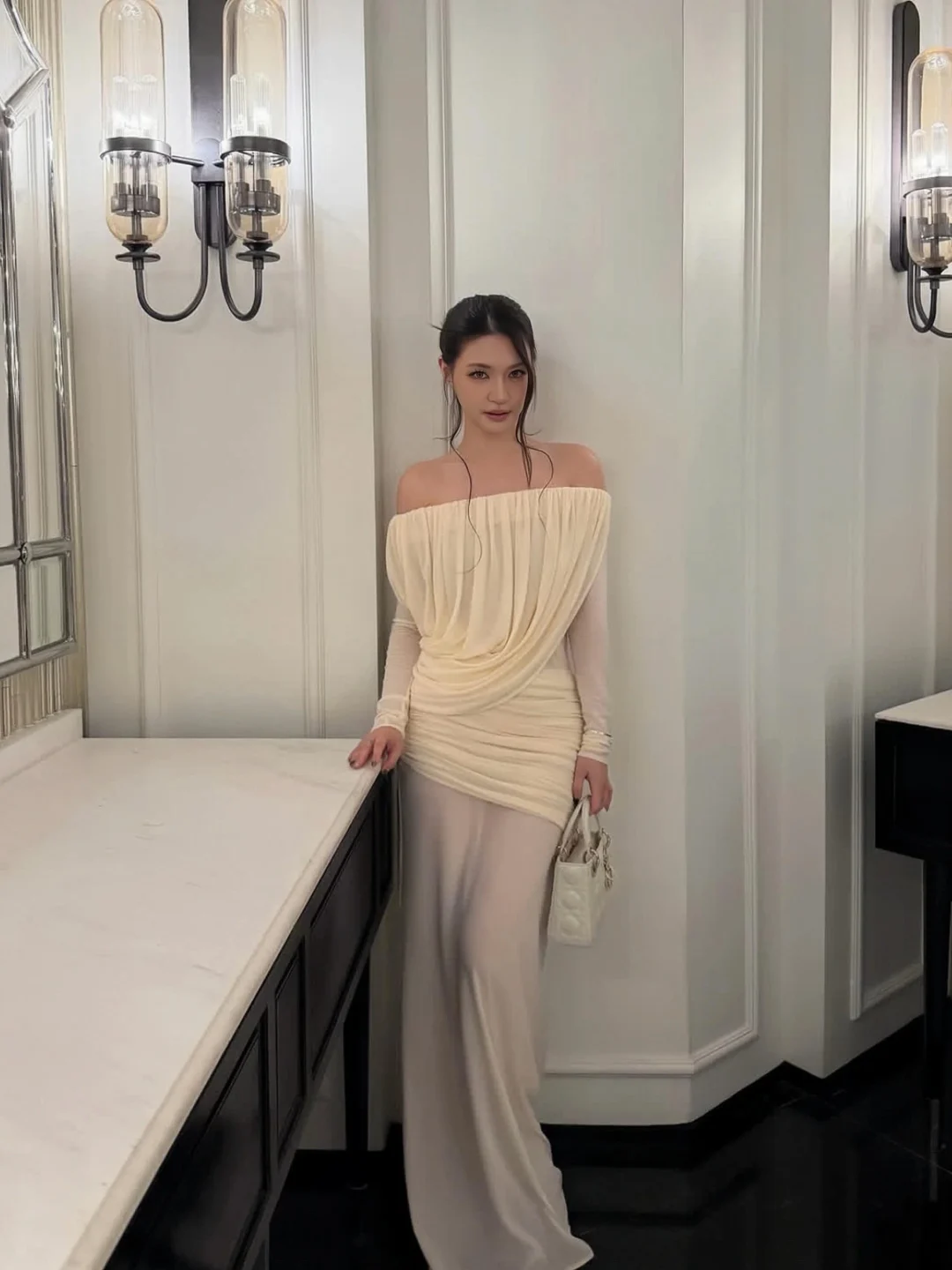 Photo 1 of Đầm trễ vai xếp nếp Mollynista màu kem