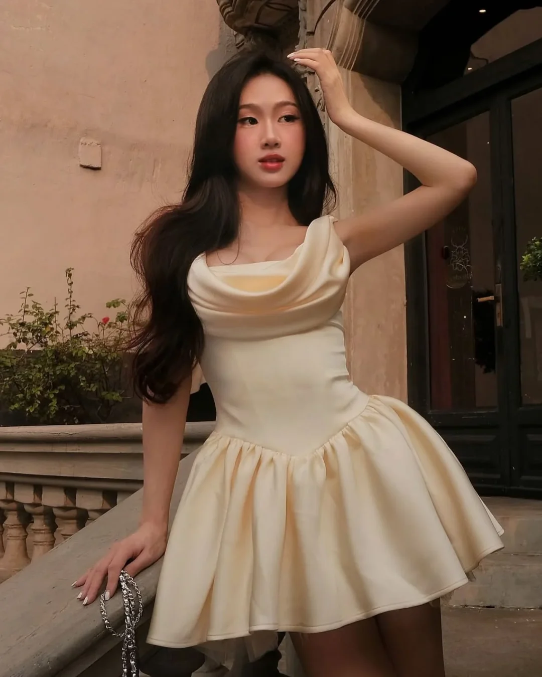 Photo 2 of Đầm mini satin kem nhạt Jubin Studio