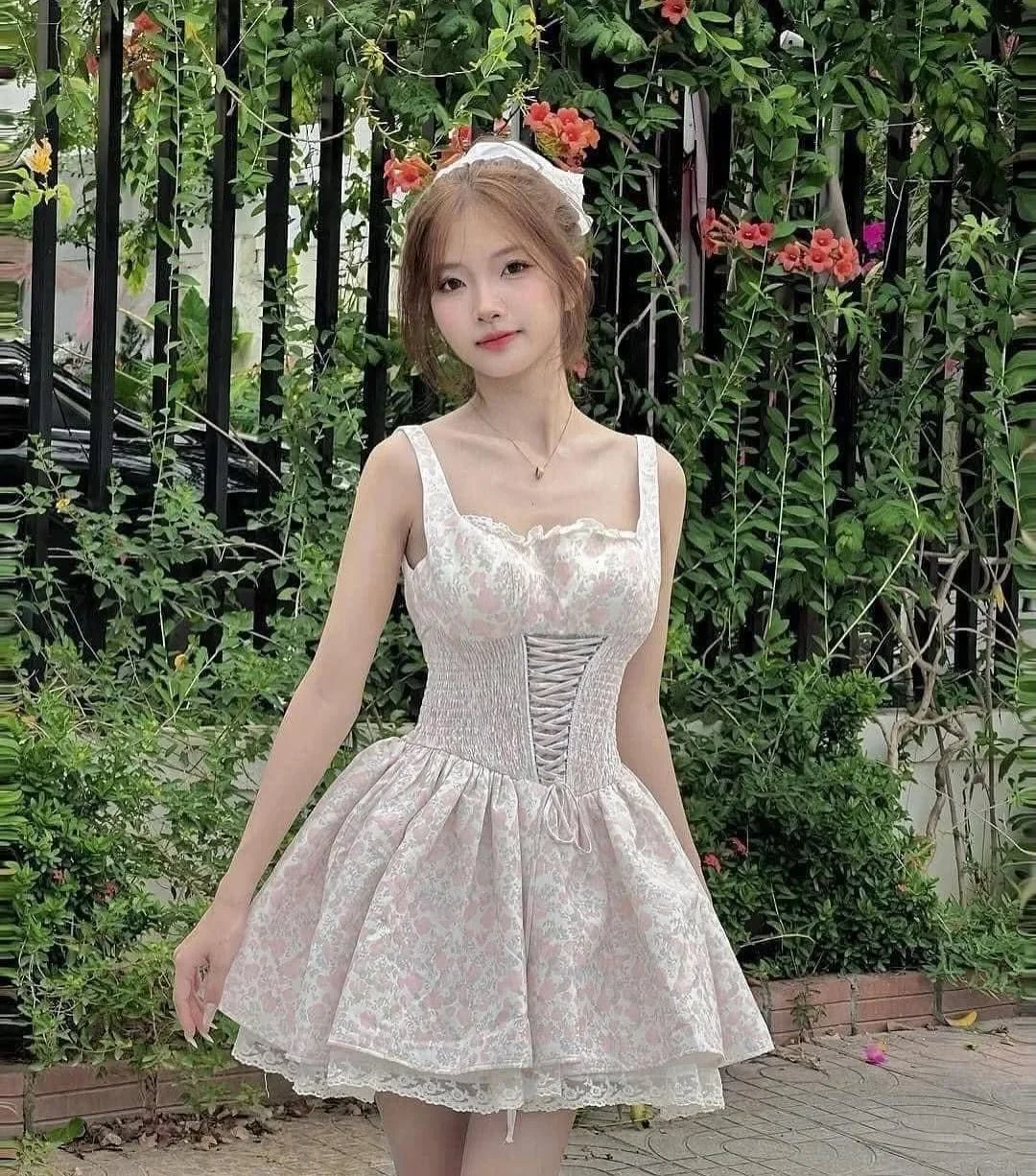 Ảnh 3 của Váy hoa nhí corset trắng nữ tính