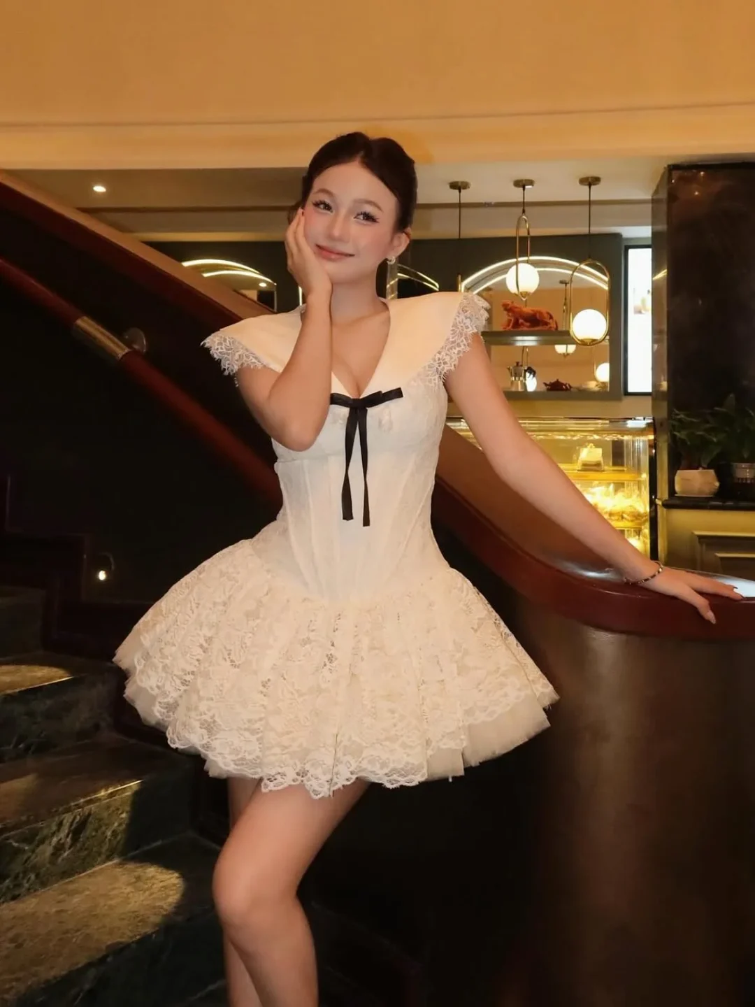 Photo 2 of Váy ren trắng mini Darling.ism nữ tính