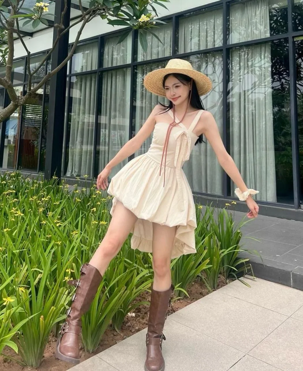 Ảnh 1 của Đầm mini be hai dây size S