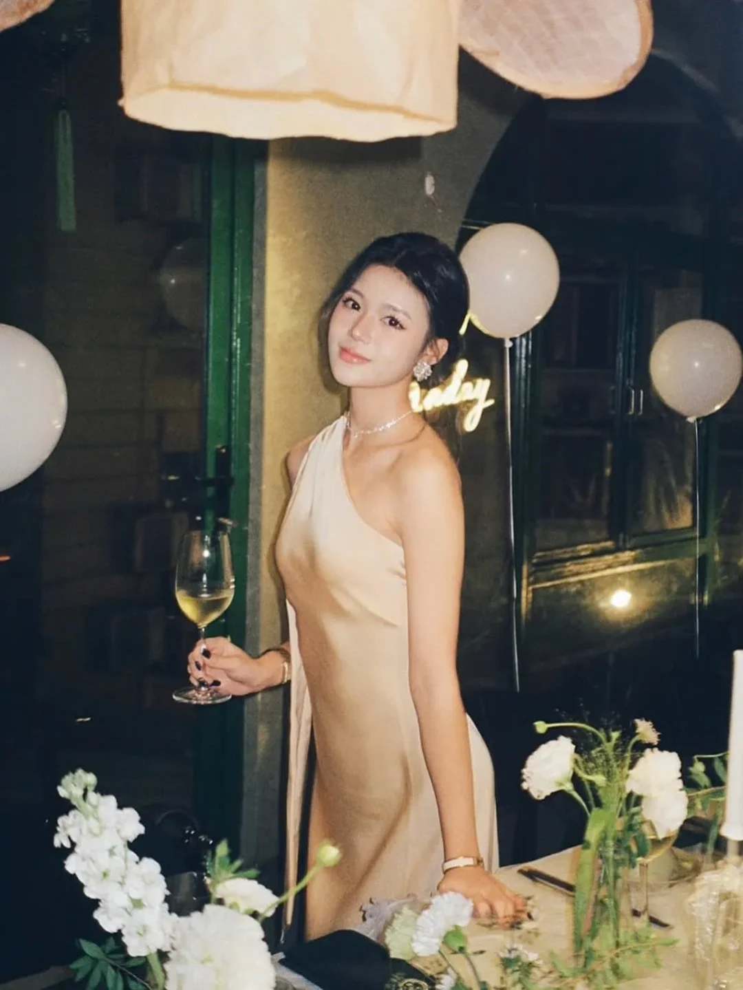 Ảnh 1 của Váy dạ hội lụa be lệch vai size S