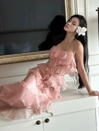 Photo 4 of Đầm maxi voan hồng nhún bèo Amelie
