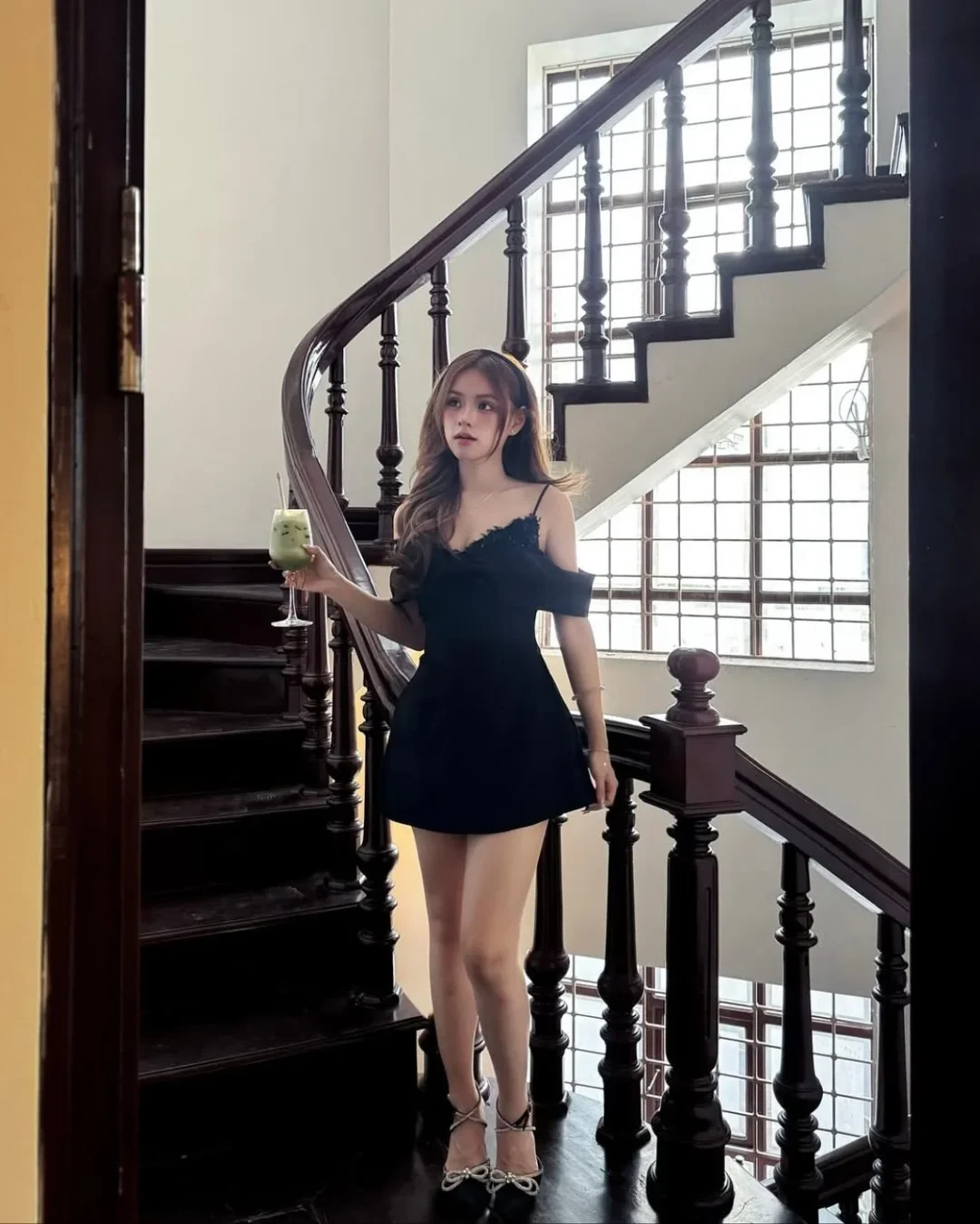 Ảnh 7 của Váy đen trễ vai ngắn Aguja Studio