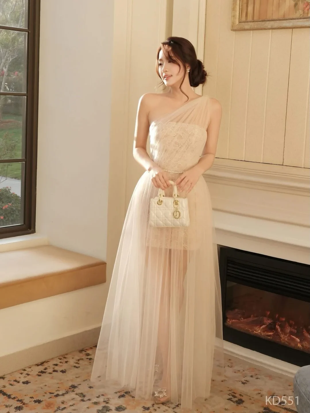 Ảnh 1 của Váy tiệc một vai ren voan be KHIẾT size L