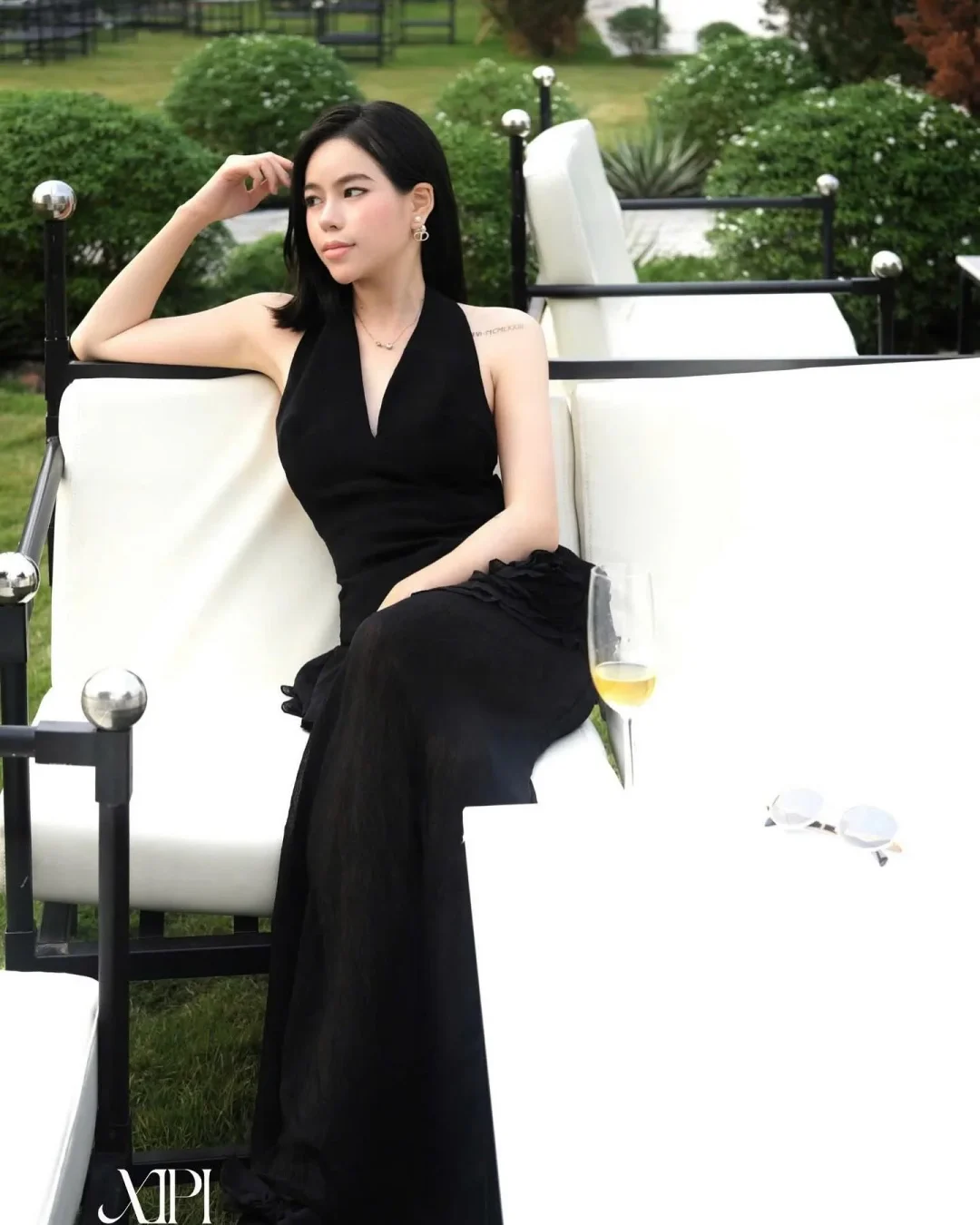 Ảnh 2 của Set peplum halter quần voan đen XIPI