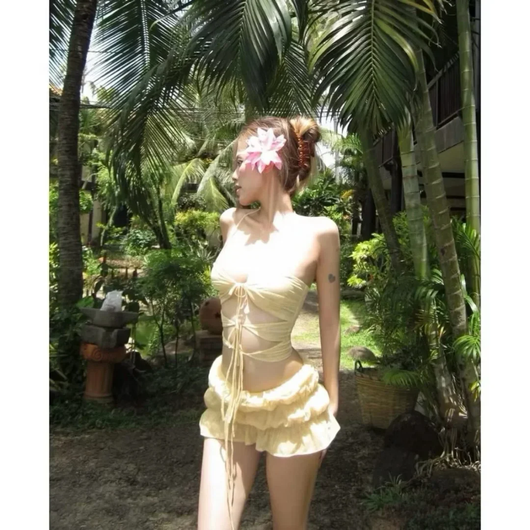 Photo 2 of Set croptop chân váy voan vàng nữ freesize