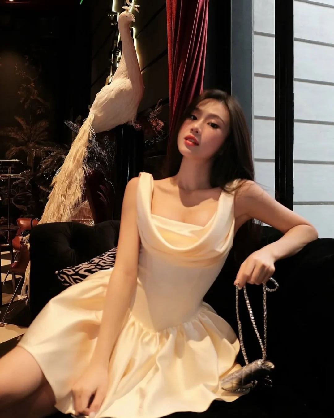Photo 5 of Đầm mini satin kem nhạt Jubin Studio