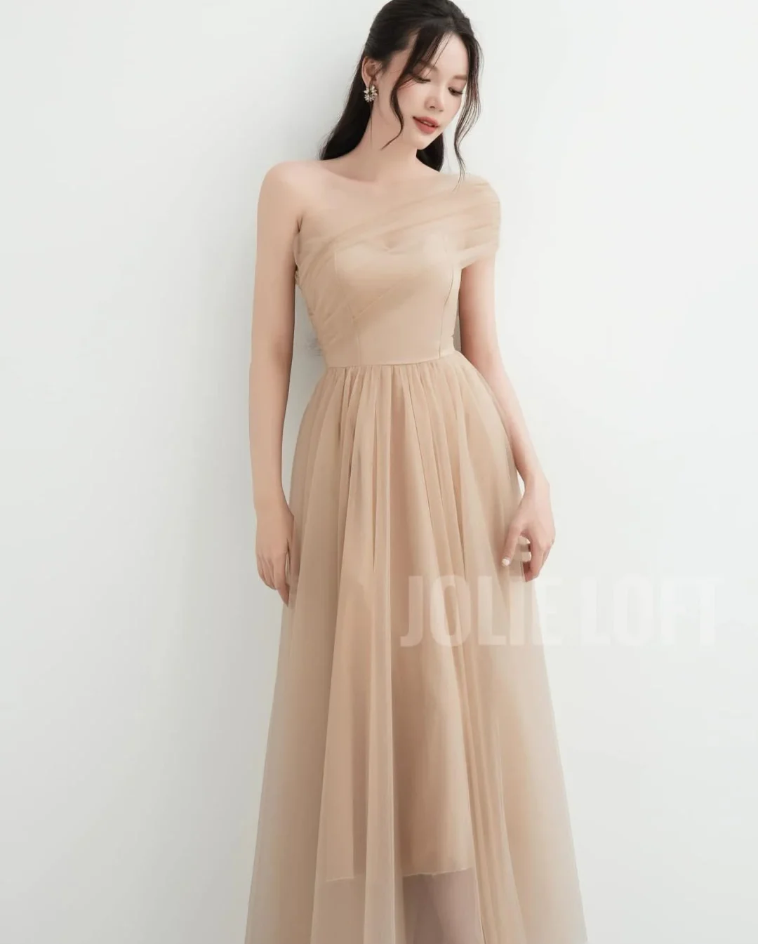 Ảnh 8 của Váy dạ hội voan trễ vai beige nữ
