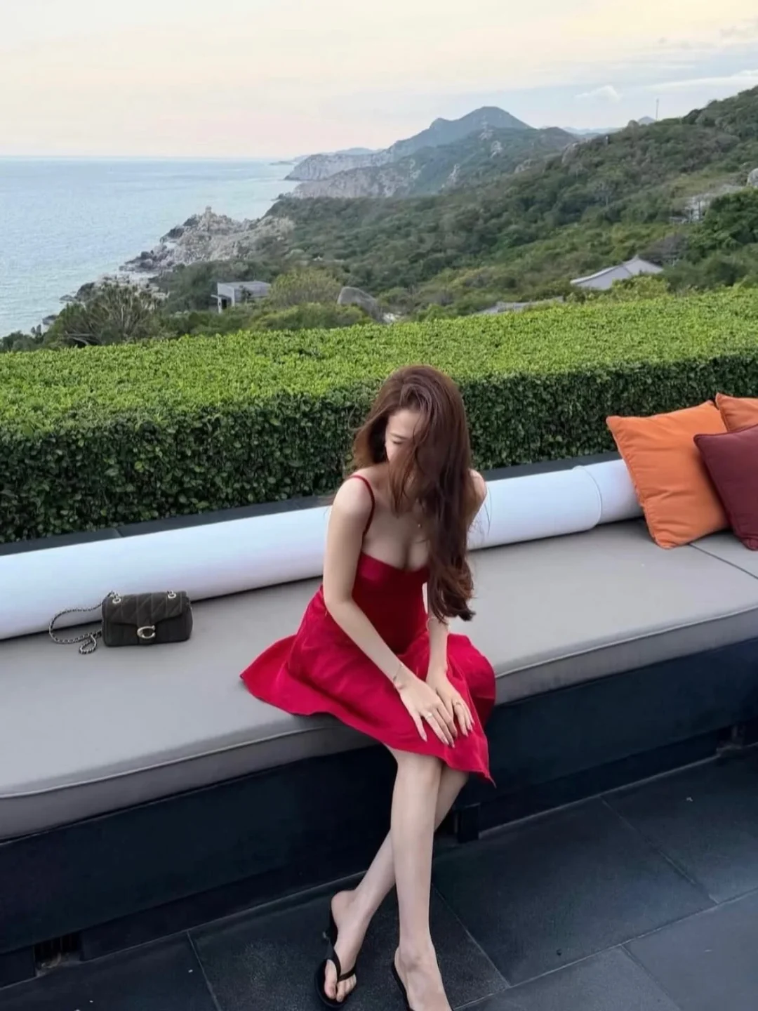 Ảnh 5 của Đầm đỏ hai dây lụa Charmanine nữ