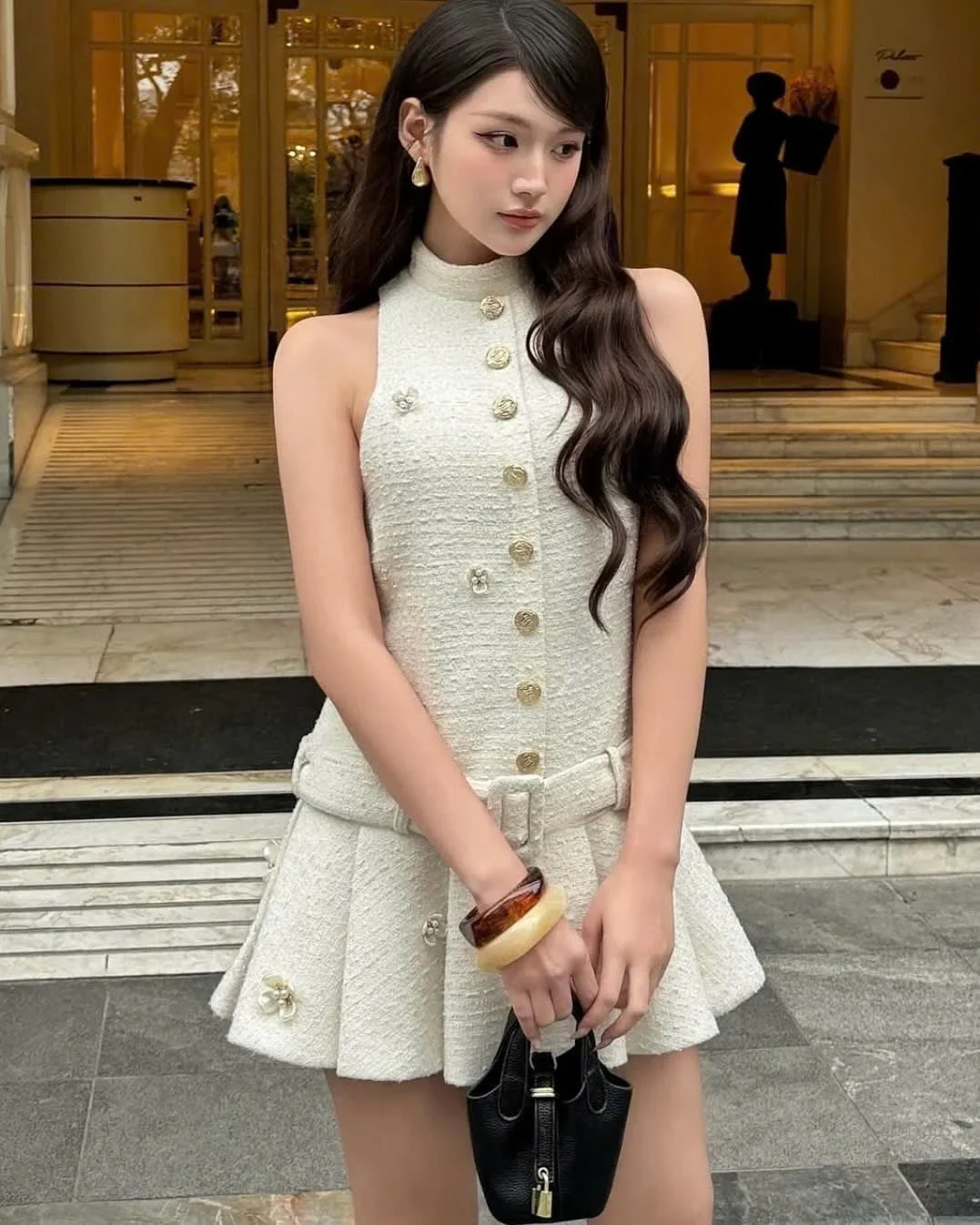 Ảnh 1 của Đầm tweed trắng không tay Ononmade