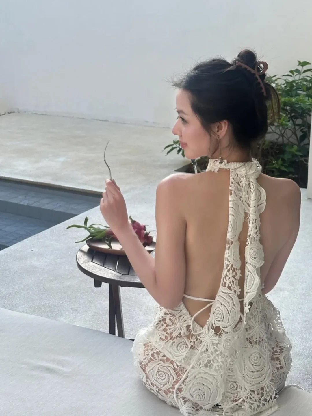 Photo 5 of Đầm ren trắng halter Hiin.design size S