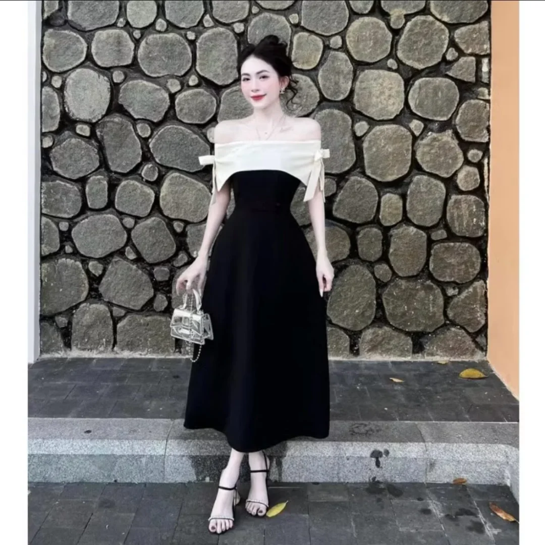 Photo 1 of Váy midi trễ vai đen trắng nữ