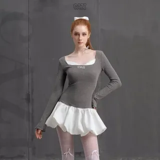 Photo 1 of Set áo len xám váy trắng búp bê nữ