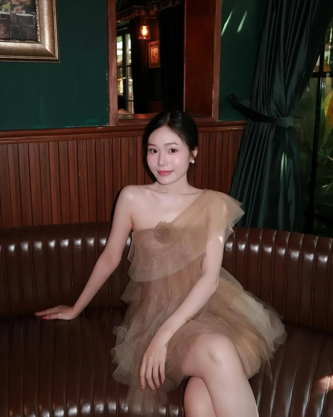 Ảnh 2 của Đầm tulle ngắn quây ngực nâu nhạt nữ