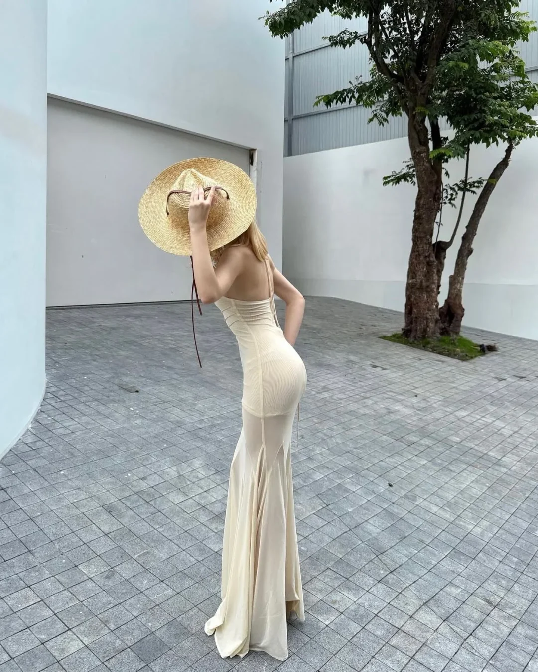 Ảnh 6 của Váy dạ hội dài kem Doublebizz size S