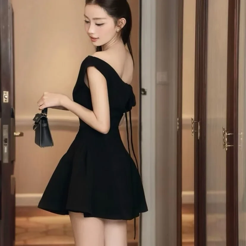 Ảnh 3 của Váy mini trễ vai đen nữ sang trọng