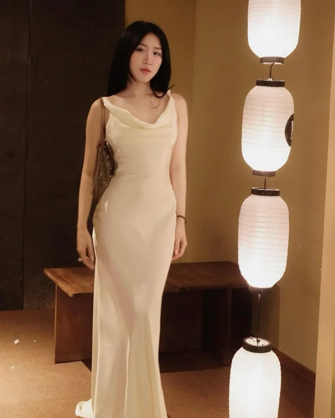 Ảnh 1 của Đầm lụa dài kem bodycon Dressesinsilk