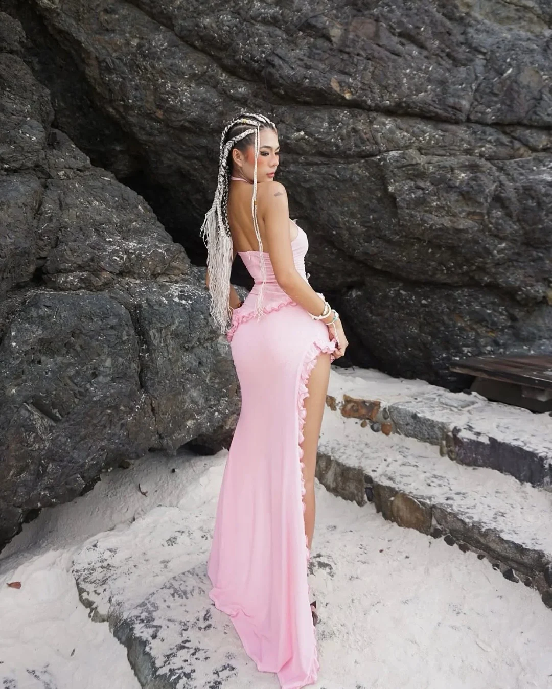 Photo 5 of Đầm bodycon hồng tua rua Lanchy size S