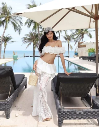 Ảnh 1 của Set áo trễ vai ren trắng Amelie size S