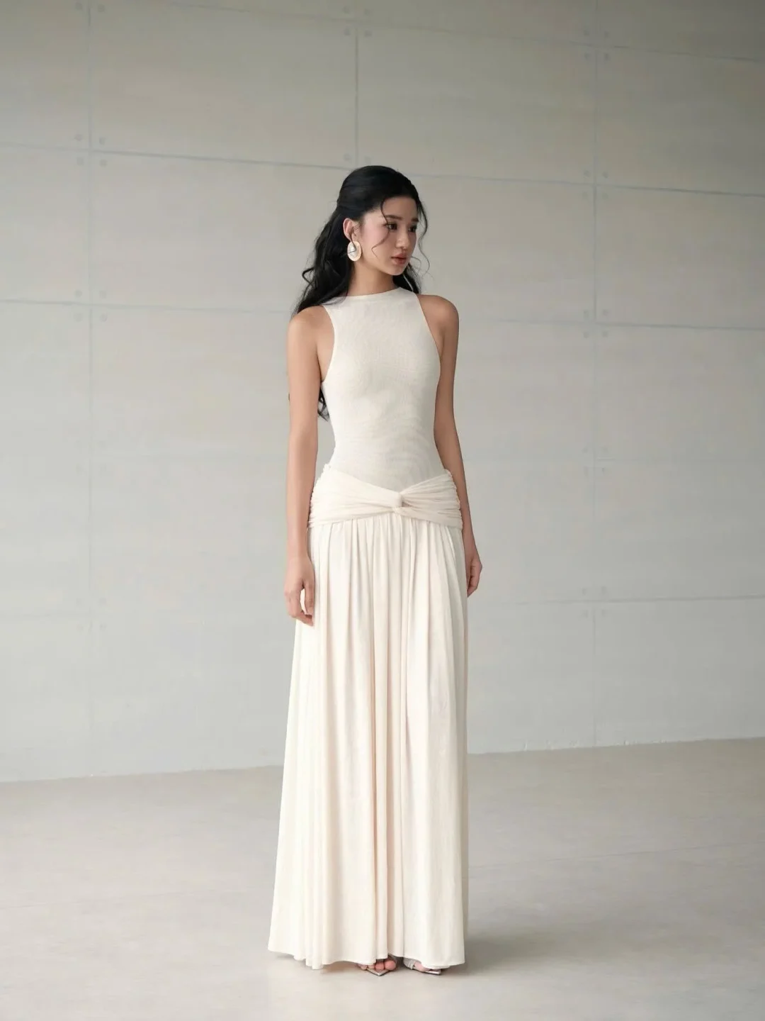 Photo 1 of Set váy maxi trắng kem Deliciae size S