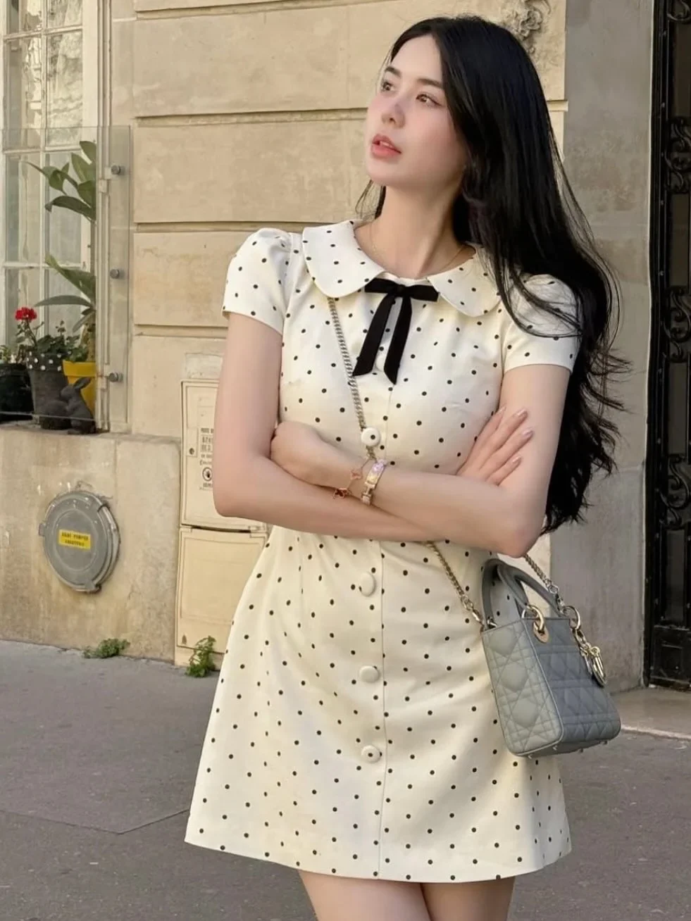 Photo 9 of Đầm chấm bi cổ búp bê Joie Des Roses