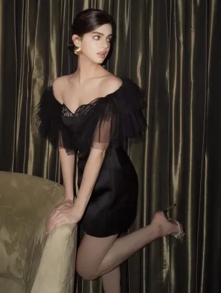 Ảnh 4 của Đầm ngắn satin đen OIA STUDIOS