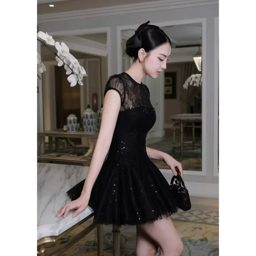 Ảnh 1 của Đầm ren sequin đen ngắn nữ sang trọng