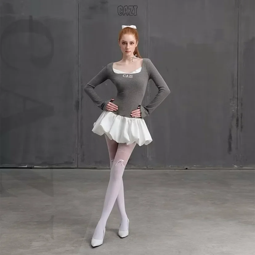 Photo 4 of Set áo len xám váy trắng búp bê nữ