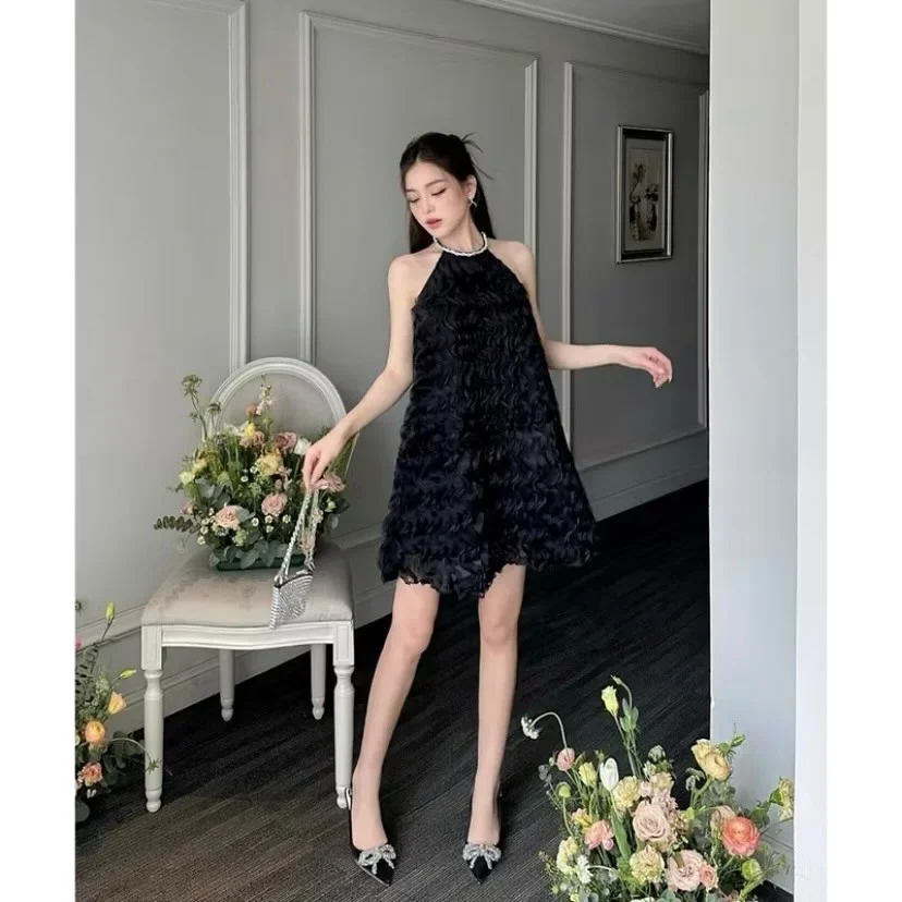 Photo 3 of Đầm ngắn đen cổ yếm nhún bèo nữ