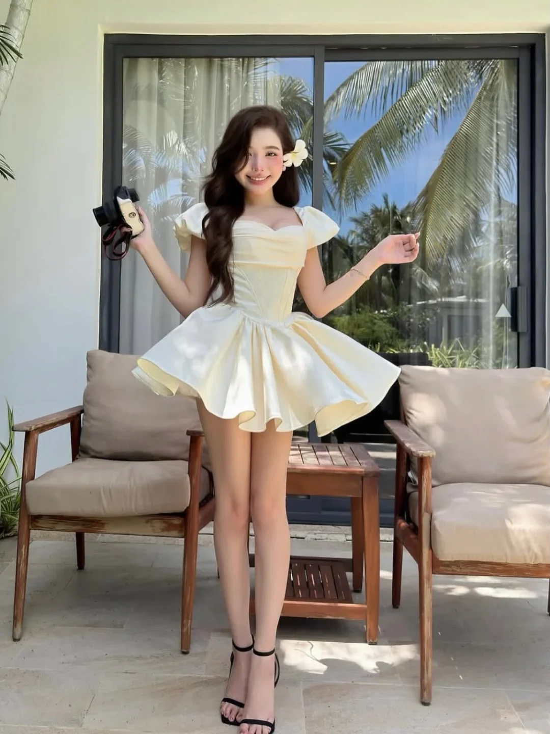 Photo 3 of Đầm satin kem tay phồng Darling.ism