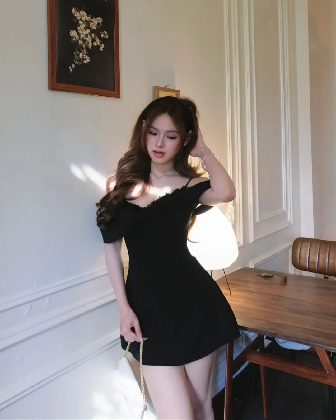 Ảnh 5 của Váy đen trễ vai ngắn Aguja Studio