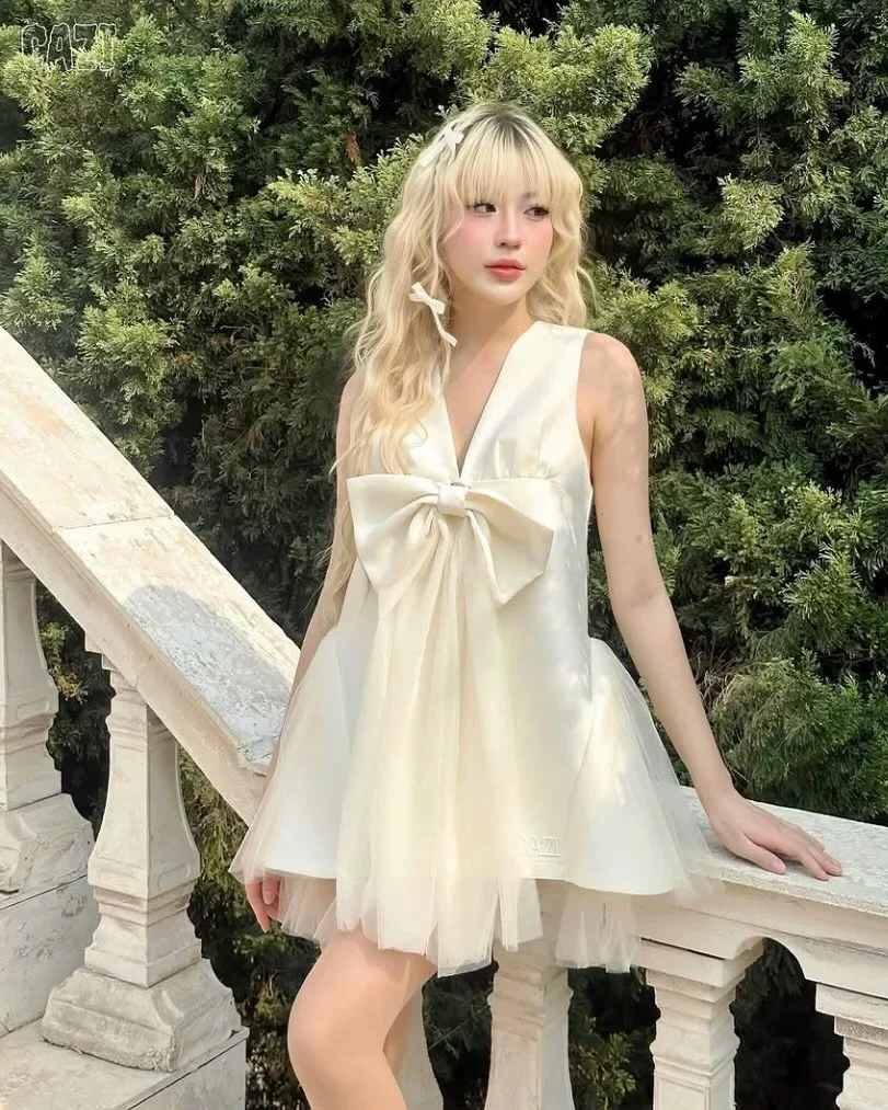 Photo 2 of Váy tulle trắng hai lớp brand Cazi