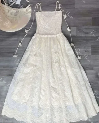 Ảnh 3 của Váy maxi ren trắng nữ tính vintage