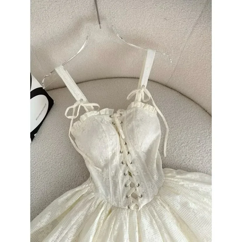Photo 1 of Váy corset trắng dự tiệc nữ