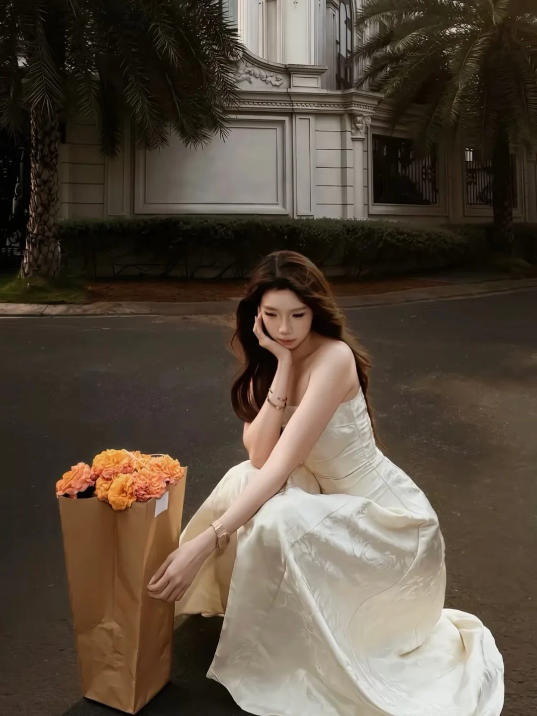 Photo 1 of Đầm strapless lụa trắng Fini8 nữ
