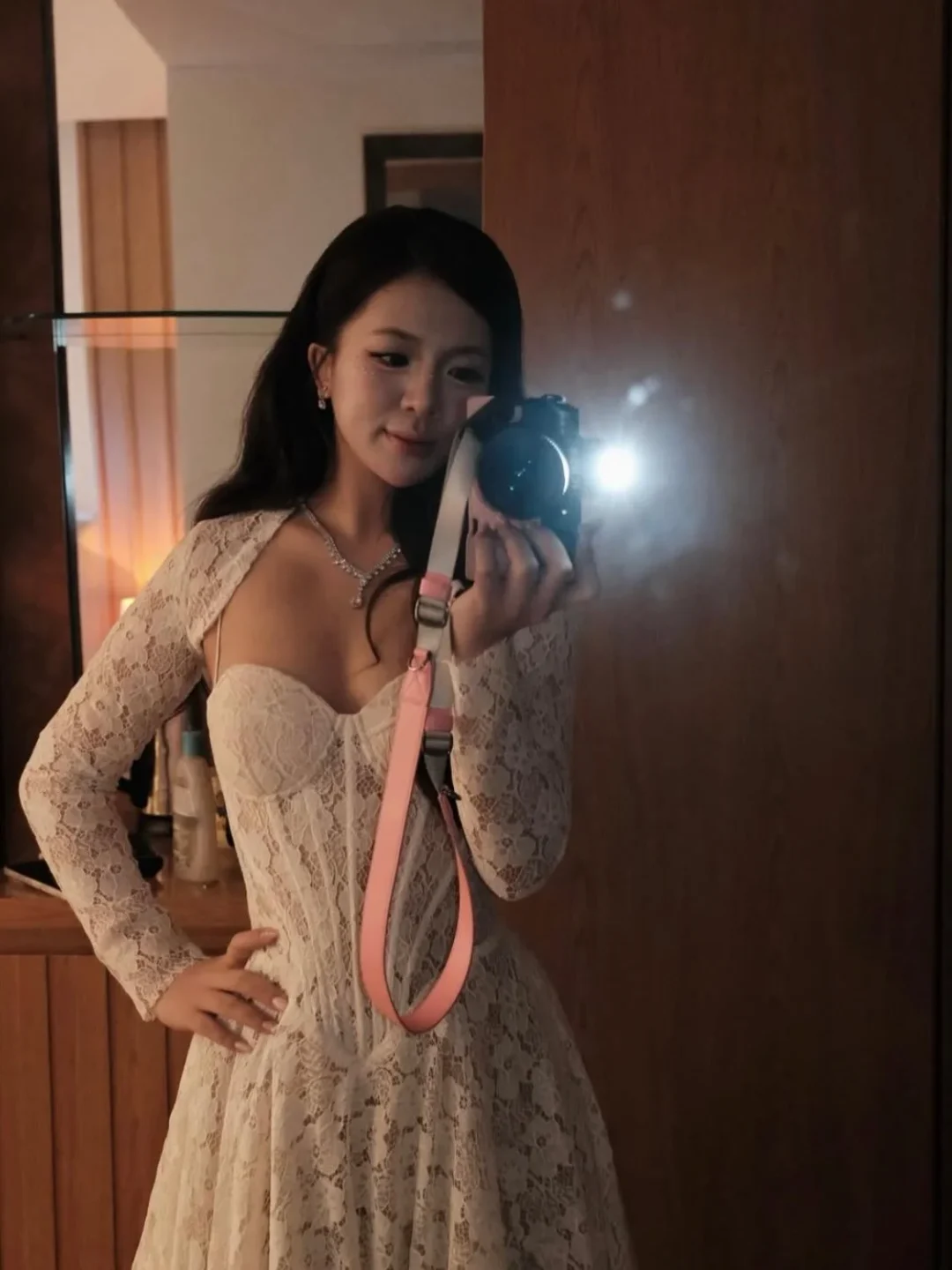 Photo 6 of Váy ren cưới trắng size S Sò Vintage