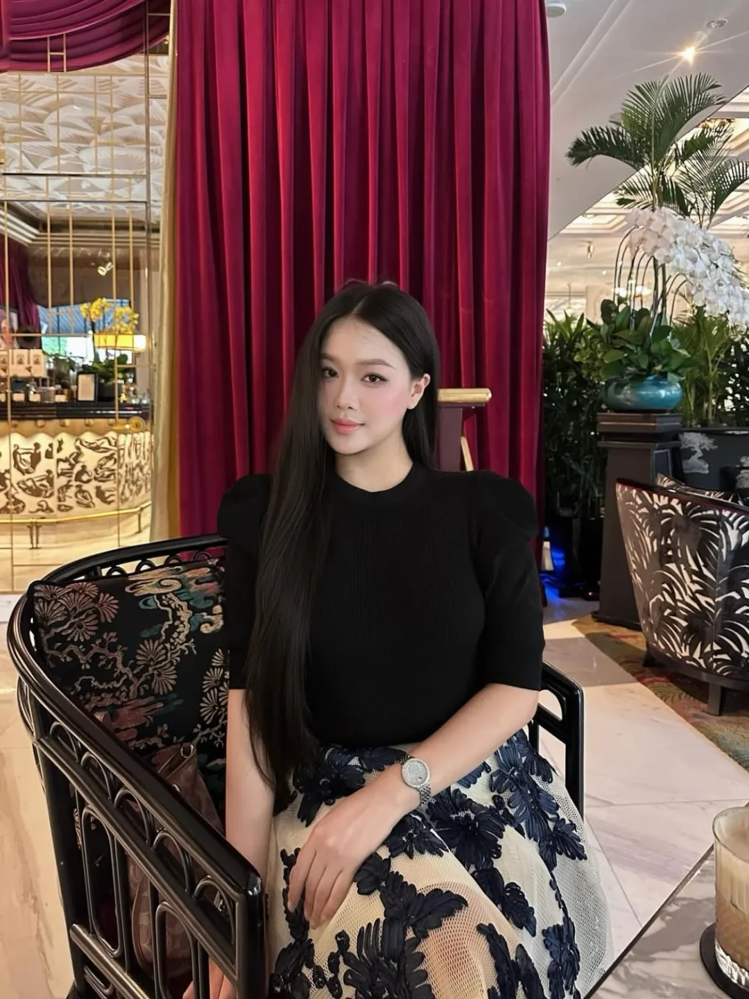 Photo 8 of Chân váy hoa nữ midi trắng xanh Luyuanr