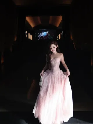 Photo 3 of Váy tulle hồng pastel Ononmade