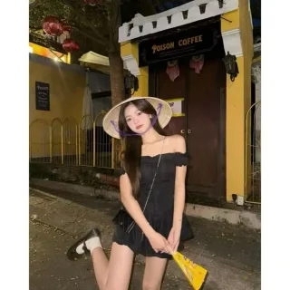 Ảnh 2 của Đầm trễ vai đen mini nữ tính