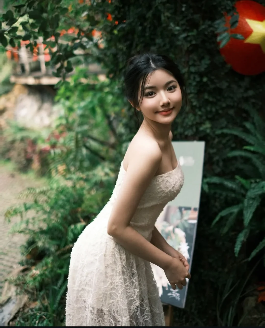 Photo 6 of Đầm ren kem cúp ngực dài Noon.tillmoon