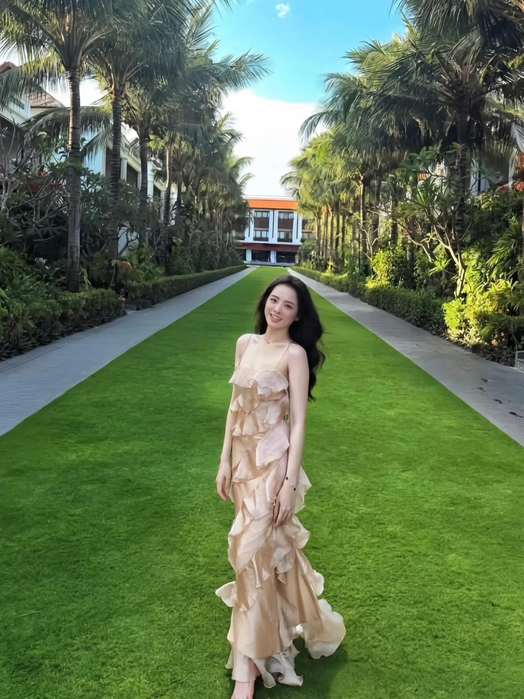 Photo 1 of Váy maxi bèo nhún be nhạt Amelie