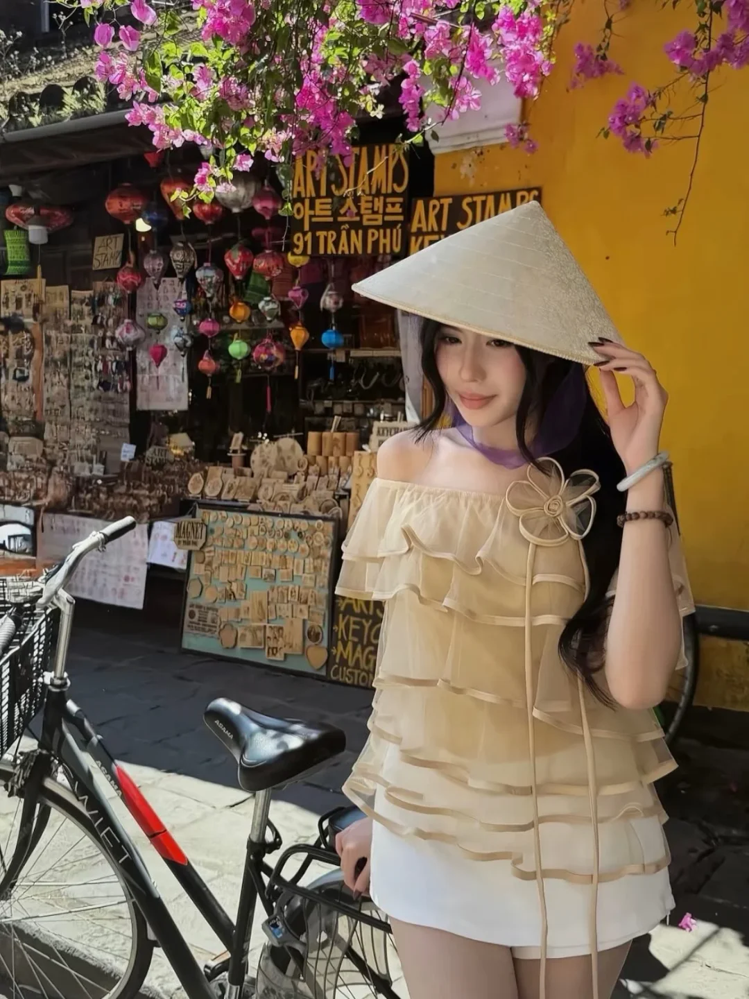 Photo 2 of Áo trễ vai voan nude Betti Club