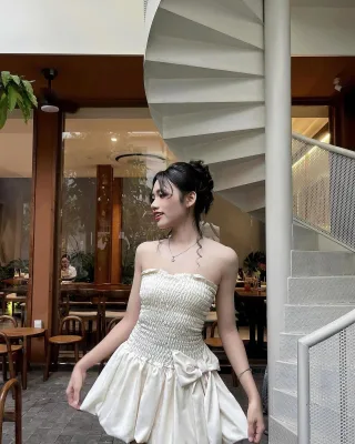Ảnh 1 của Đầm trắng cúp ngực nơ eo satin nữ