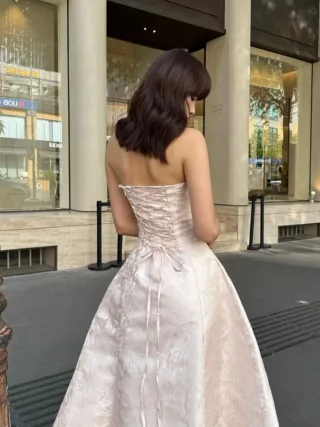 Ảnh 4 của Đầm strapless ren hoa hồng Fini8