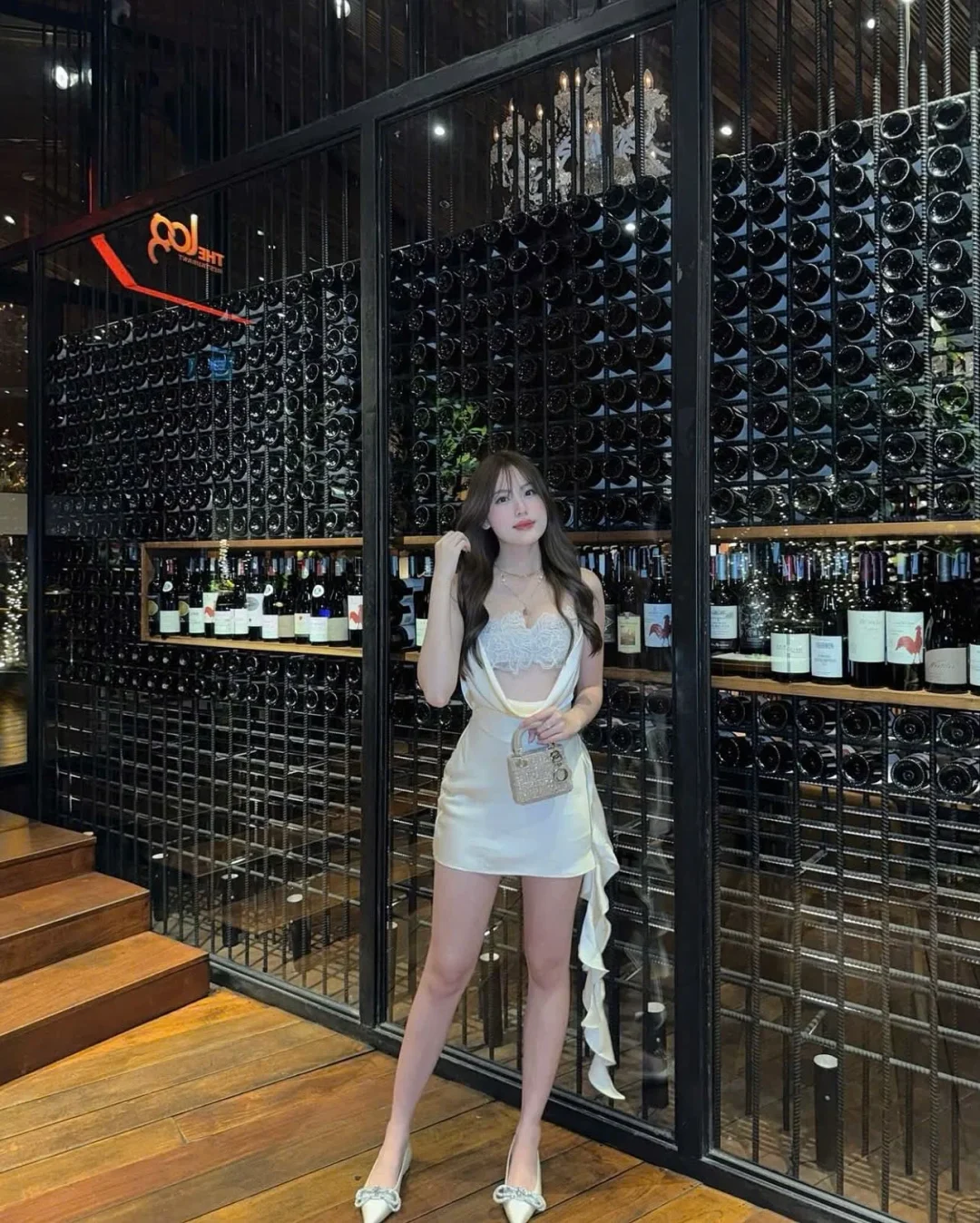 Photo 7 of Đầm lụa ren cổ đổ Kaiiros màu kem