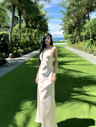 Ảnh 1 của Váy maxi lụa hoa nhí hai dây nữ